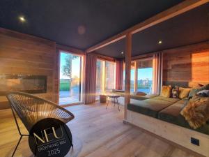 Χώρος καθιστικού στο WerderChalet -- MEER IN SICHT -- Meerblick I Strand 150m I Sauna I eKamin I bis 5 Pers I by "Meyers am Meer"