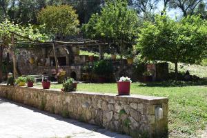Κήπος έξω από το Nature Retreat Apartment 2
