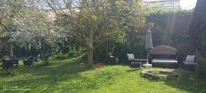 Zahrada ubytování LindenTree-Harmony Apartman + 23 fotografií