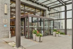 Η πρόσοψη ή η είσοδος του Holiday Inn Taoyuan Airport by IHG