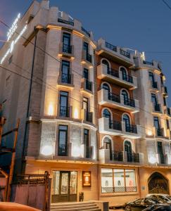 Budynek, w którym mieści się hotel