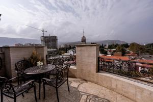 Widok na góry z tego hotelu
