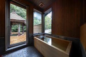 Galeriebild der Unterkunft 奥武雄温泉　風の森 in Ureshino