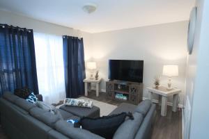Gallery image of Modern Two BR Townhome, Workspace, Free Parking and Wi-Fi in Raleigh