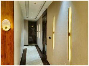 Gambar di galeri bagi BAREILLY HOTEL KRISHNA RESIDENCY# Near Vaishno Devi Temple - A Premium Hotel In Bareilly di Bareilly