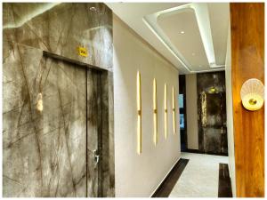 Gambar di galeri bagi BAREILLY HOTEL KRISHNA RESIDENCY# Near Vaishno Devi Temple - A Premium Hotel In Bareilly di Bareilly