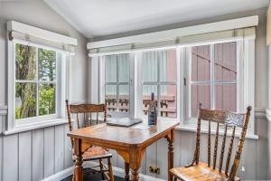 Gambar di galeri bagi Cottage 3 Hyams Beach Seaside Cottages di Hyams Beach +16 gambar