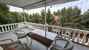 Μπαλκόνι ή βεράντα στο Renaissance terrace by 7daysApartments