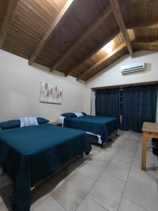 Monterico- Casa en la playa Pitas2的休息区