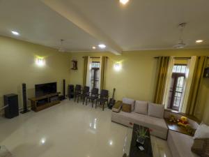 TV/trung tâm giải trí tại Aloe Serene