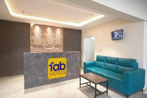 Posezení v ubytování FabHotel Three Waves- Nr LB Nagar Metro Station