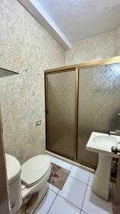Ένα μπάνιο στο The Secret Room Hostel & Spa