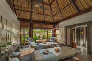 Posezení v ubytování Four Seasons Resort Bali at Jimbaran Bay