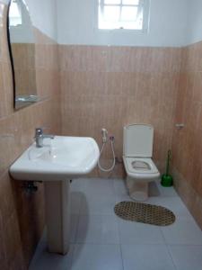 a bathroom with a sink and a toilet at The Hikers Home in Nuwara Eliya +35 photos