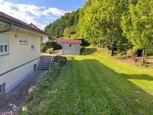 Fotografie z fotogalerie ubytování Ferienhaus mit Traumblick v destinaci Perlesreut