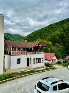 Nespecifikovaný výhled na hory nebo výhled na hory při pohledu z apartmánu