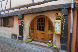 Gallery image of Hôtel Restaurant À la ville de Nancy in Eguisheim