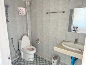 ห้องน้ำของ Daisy house pattaya +19 ภาพ