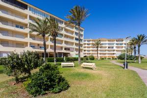 Κήπος έξω από το Karen Racons