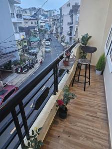 Balkón nebo terasa v ubytování GoldenOne Đà Lạt