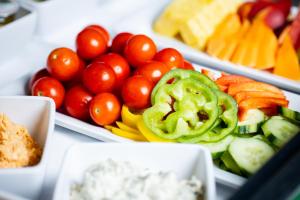 Makanan di atau berdekatan hotel