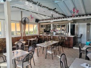 Restoran atau tempat lain untuk makan di elenis village
