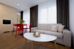 Μια τηλεόραση ή/και κέντρο ψυχαγωγίας στο Lebenski Residence Tatras Exclusive Apartment