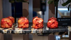 Φαγητό σε αυτό το ξενοδοχείο ή κάπου εκεί κοντά