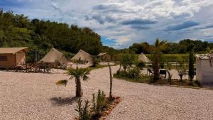 Zahrada ubytování Glamping La Yurta nel Verde luxe Belltent