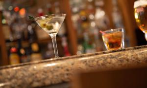 Coast Burbank Hotel的酒水