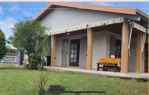 Το κτήριο όπου στεγάζεται  η βίλα