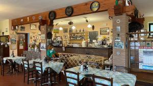 Lounge nebo bar v ubytování Locanda dall'orso