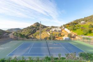 Tenis a/nebo squash v ubytování Hermoso apartamento en Palo Alto nebo okolí