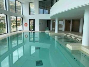 Bazén v ubytování Hermoso apartamento en Palo Alto nebo v jeho okolí