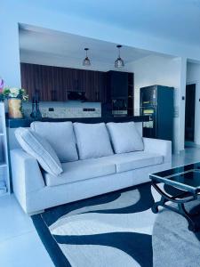 Η κουζίνα ή μικρή κουζίνα στο Tausi Luxury Apartments,Nyali