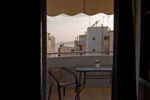 Balkón nebo terasa v ubytování Ella Suite Piraeus Stylish St, Balcony & Sea View