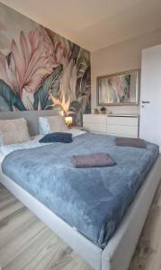 Posteľ alebo postele v izbe v ubytovaní Dob36 Apartment with FREE Private PARKING and BALCONY