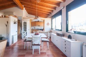 Χώρος καθιστικού στο villa luna