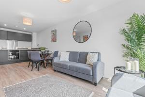 Χώρος καθιστικού στο The Vintara Suite - Central - 2Bed - Cozy Stay