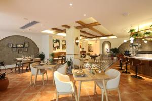 Ristorante o altro punto ristoro di Guilin O-LIVE Social Hotel -Riverside -Adjacent Elephant Hill -Pedestrian Street-Twin Towers-Mediterranean style