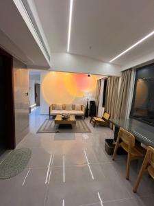 Phoenix Best River View B&B的休息区