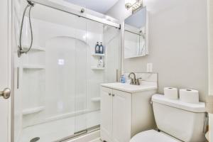 Ένα μπάνιο στο 5 minutes to Downtown Athens! - 4 bedroom! +16 φωτογραφίες