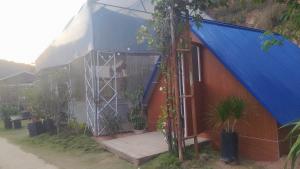 Nespecifikovaný výhled na hory nebo výhled na hory při pohledu z luxury tent