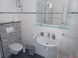 Koupelna v ubytování JR Luxury Guesthouse