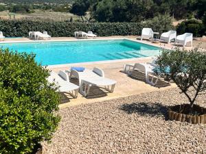 Piscina di Agriturismo Nuraghe Tuttusoni o nelle vicinanze