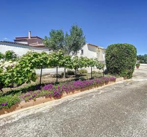 Zahrada ubytování Maison 50m2 dans propriété privée à 20 minutes de la mer