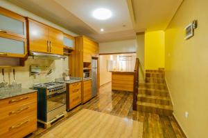 Η κουζίνα ή μικρή κουζίνα στο Irebe Home