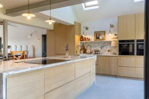 Dapur atau dapur kecil di Seaview House - Free Hot Tub
