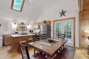 Fotografie z fotogalerie ubytování Maine Lake Family Retreat v destinaci Monmouth