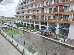 Το κτήριο όπου στεγάζεται  το διαμέρισμα